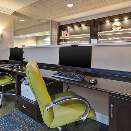 Hampton Inn Princeton Екстер'єр фото