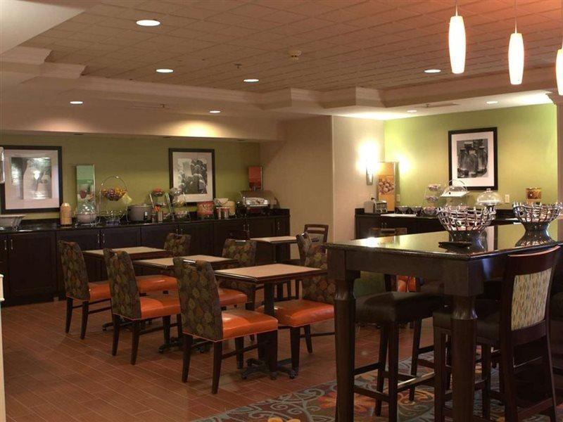 Hampton Inn Princeton Екстер'єр фото
