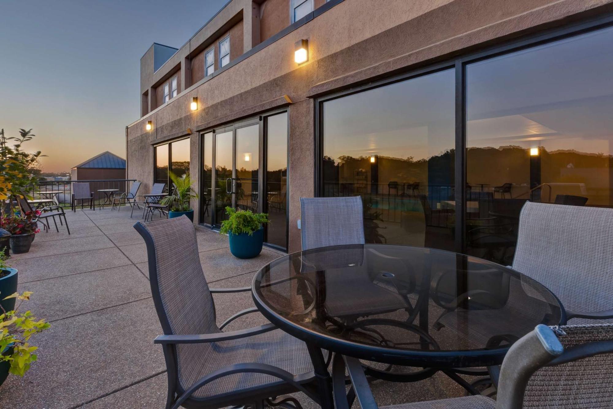 Hampton Inn Princeton Екстер'єр фото